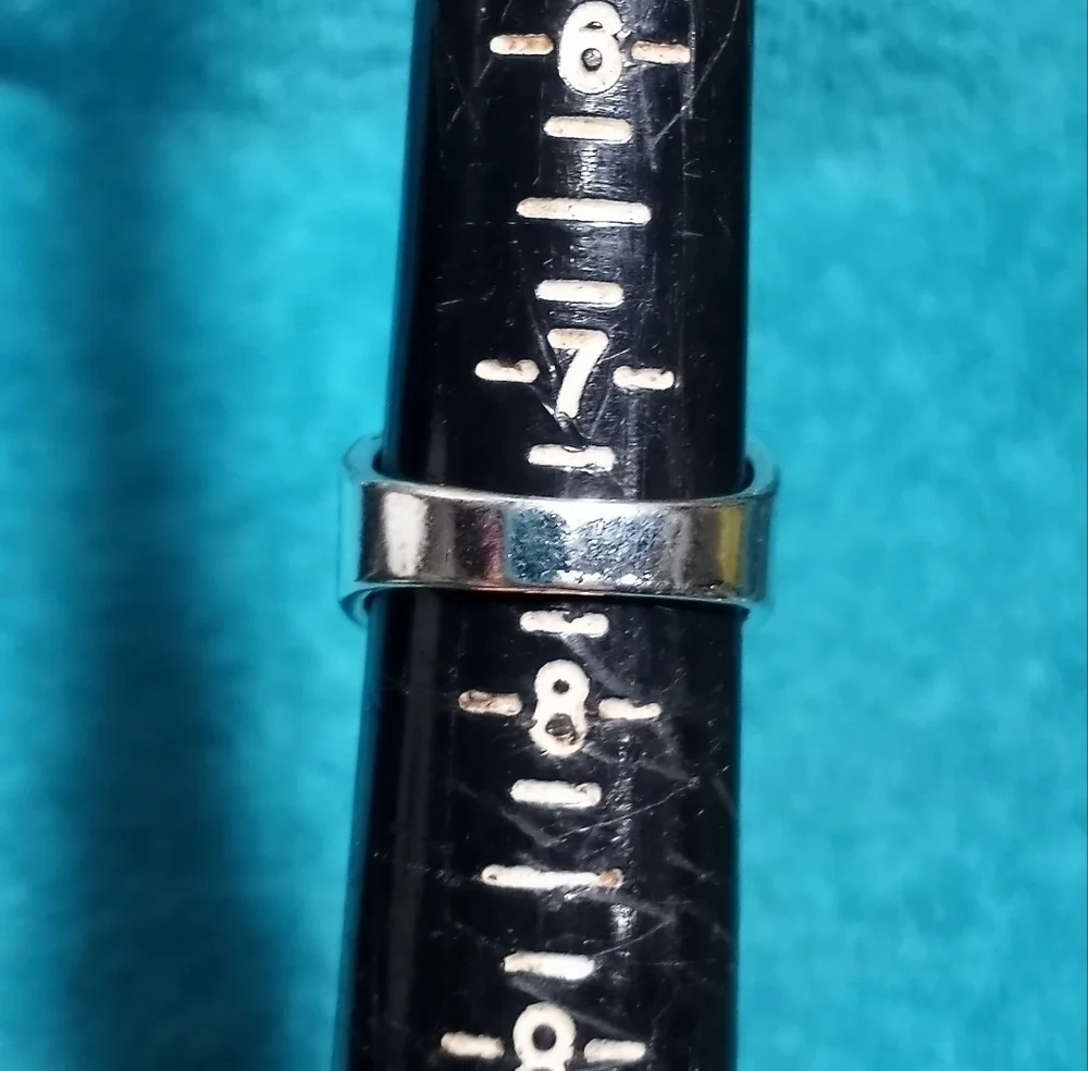 Silvertone Mulricolor Colorful Ring Intricate Design